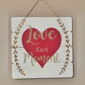 Love Each Moment wooden Wall Decor